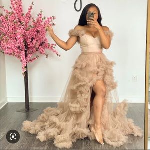 Oyemwen custom made ruched shoulder tulle dress MEDIUM US6/8